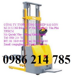 LH 0986214785 mua xe nâng bán tự động 1500kg, mua xe nâng bán tự động 5000kg