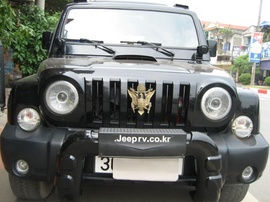 JEEP hàn quốc mầu đen 2004