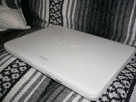 Bán Laptop Cũ Dùng Gần 2 Năm SONY VAIO VGN-NR52 sách tay nhật dùng chơi game