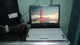 Sony vaio pentum (M) 2. 0 ram 512m, o cung 80, may chua bung lcd 15. 4