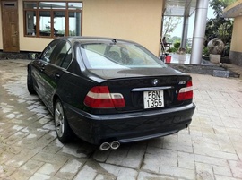 Bán xe BMW 325i đời 2003, màu den , cang Sport M3, số tự động : 23 000 $ !!