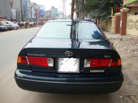 Cần bán gấp camry Gli , ĐK 2001