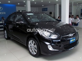 Hyundai Accent khuyến mãi lớn - xe giao ngay