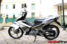 Yamaha Exciter, hai đĩa mua thùng 2009, màu đen trắng