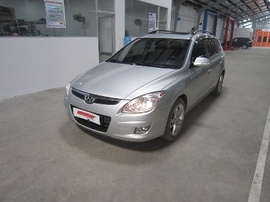 Huyndai i30cvv AT 2009 màu bạc xe cá nhân đứng tên ủy quyền được