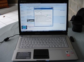 Laptop Gateway M-6862 core2duo T8300 2*2. 4G Ram 2G Hdd 250G webcam gia re