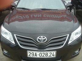 Bán xe toyota camry LE màu đen sản xuất 2010, đăng ký tháng 1 năm 2011, biển 29A