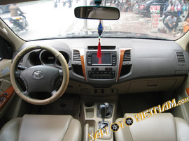 SÀN ÔTÔ VIỆT NAM - bán Fortuner 2. 7v at sx 2009