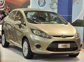 Ford Fiesta 1. 6AT, sx 2011, màu ghi vàng, xe chay lướt mới 98%