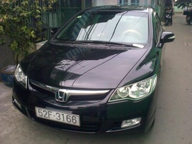 Cần bán ô tô Honda Civic 2. 0 AT 2008 màu đen, số tự động. Xe nhà SD