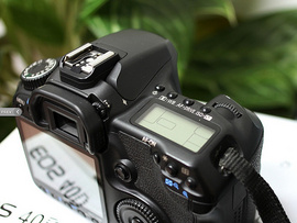 Cần bán lại con máy ảnh canon EOS 40D lens EF-S 17-85mm