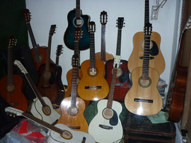 Cần bán Guitar Yamaha Classic, C300, C150, G120 và một số Guitar Nhật khác