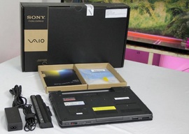 Sony vaio s13cgx/ b.. .new 100%. .bh đến t1/ 2013. ..1xtr.