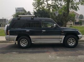 Cần Bán gấp Mitsubishi Pajero Supreme V6 3500, đời 10/ 2004 màu đen