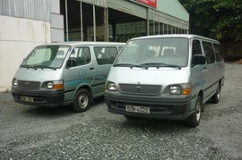 Cần bán 02 xe Toyota Hiace đời 2000&2001