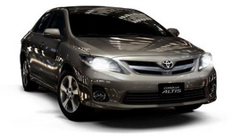 Bán Altis 2. 0Q 2012 mới 100% giá 820. 000. 000 VND