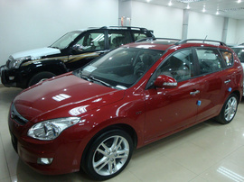 hyundai i 30cw giao ngay