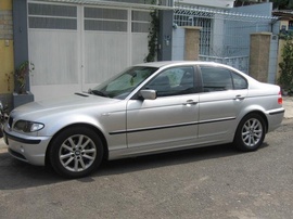 BMW 318i, đời 2004, màu Bạc, số tự động, xe cực chất, xem là thích ngay