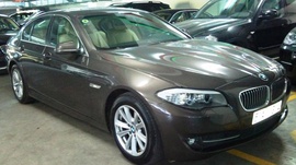 Cần bán gấp BMW 523i màu nâu Havana-nội thất đen, xe Sếp đi còn mới đẹp