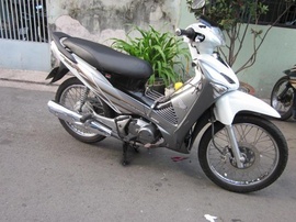 Xe Honda Future Fi, 2009, bstp màu trắng xám xe đẹp keng