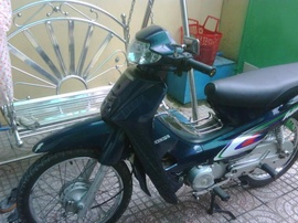 Honda wave Alpha đời 2004, màu xanh ,máy trắng