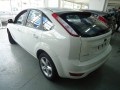 Ford Focus 1. 8 và 2. 0 Sx 2012 Trắng, đỏ, xanh giao ngay. Giấy tờ đầy đủ