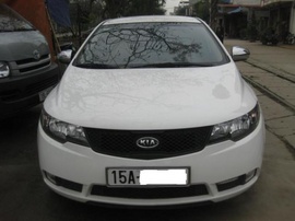 Bán Kia Cerato 1. 6 nhập khẩu số sàn đời 2010 màu trắng biển 15A