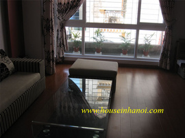 House in Thuy Khue street, West lake for rent