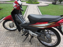 Honda Wave S, màu đỏ ,xe zin đẹpđang dáng keo