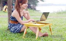 Bàn Laptop đa năng gỗ MLucky: kiểu dáng độc đáo giá cực rẻ