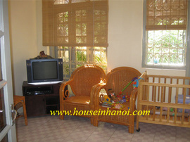 Hanoi house in Khuat Duy Tien street for rent