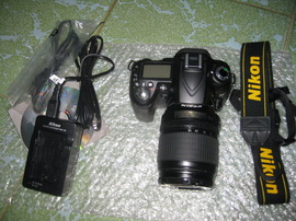 Nikon D90 Lens 18-105 VR like new ( mới bắn 4800 shot ) hàng chính hãng VIC bh