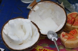 Đặc sản Dừa Sáp Trà Vinh