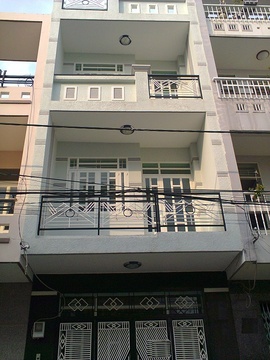 Cần bán nhà KDC Bình Phú, P. 10, Q. 6 (DT 4x17) 1 trệt, 2 lầu, sân thượng
