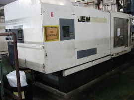 Bán máy ép nhựa JSW J650