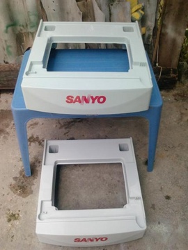 Bán chân đế tủ lạnh SANYO 50 lít và 90 lít bằng nhựa, - ĐT : 098. 8800337