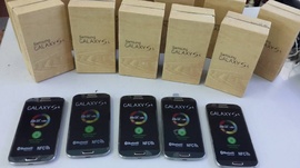 Bán samsung galaxy s4 bản lock