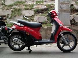 Bán xe Piaggio Liberty đăng kí 2006, màu đỏ chính chủ,