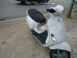 Bán Piaggio LX 150, màu trắng, xe nhập,