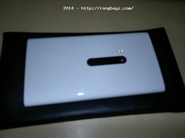 Hiện mình đang cần bán 1 máy nokia Lumia 920 16gb máy màu trắng fullbox