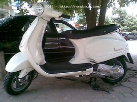 bán gấp VESPA LX 125 IE, màu trắng, đời 2013, cảm ứng