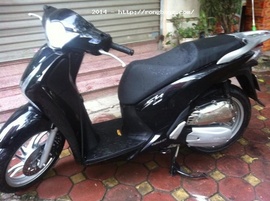 cần bán chiếc Honda Shi Việt Nam 150 màu đen đăng kí năm 2014