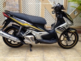 Cần bán xe Yamaha Nouvo 4 RC 135cc màu vàng đen