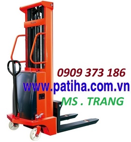 Tìm mua xe nâng điện bán tự động đẩy tay tại TPHCM