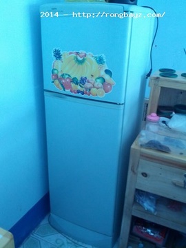 Bán Tủ lạnh SANYO 140l, máy chạy ổn định.