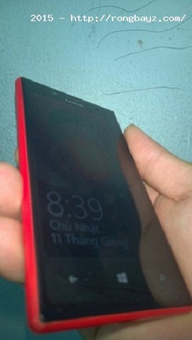 Mình cần bán Lumia 720 màu đỏ bao đẹp mọi chức năng chuẩn