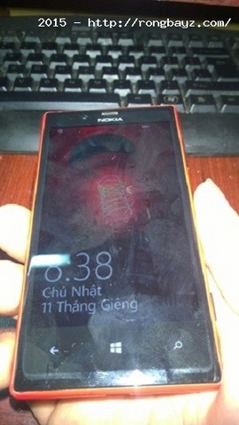 Sang nhượng lại 1 Lumia 720 - 8GB ( màu đỏ) rất rất đẹp