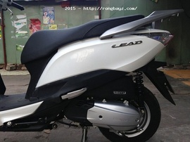 Nhà cần bán xe Honda Lead FI 125 màu trắng, ĐK 2013