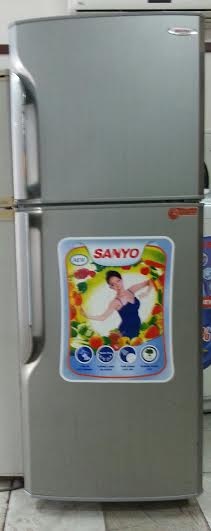 cần bán tủ lạnh SANYO, dung tích 220L, tại hà nội,