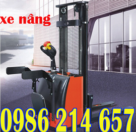 xe nâng điện 1500kg